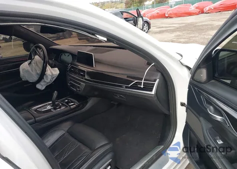 2016 BMW 750I xDrive из США, поврежденный, VIN WBA7B0C57GG526785